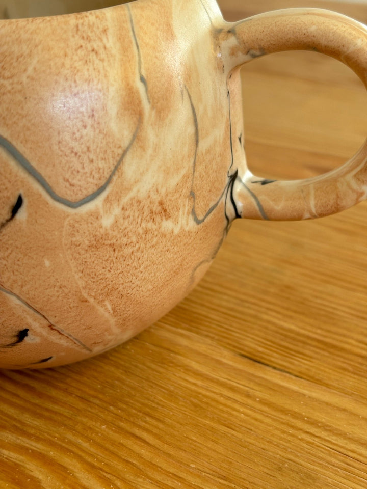 Caneca Mármore-Casca de Noz